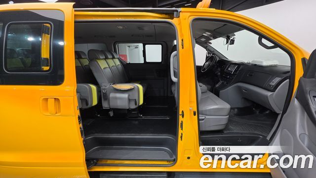 Hyundai Starex 2019 — photo 20
