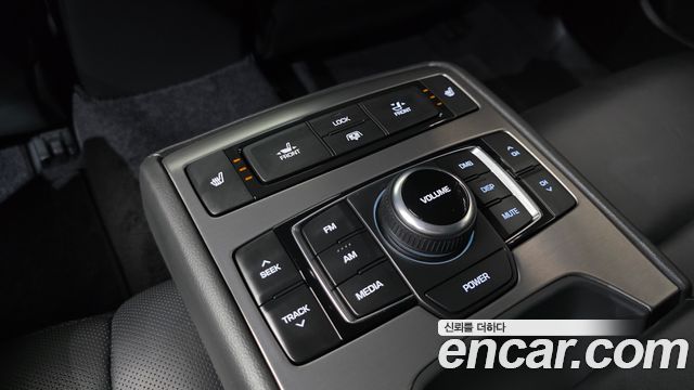 Hyundai Genesis 2016 — photo 17