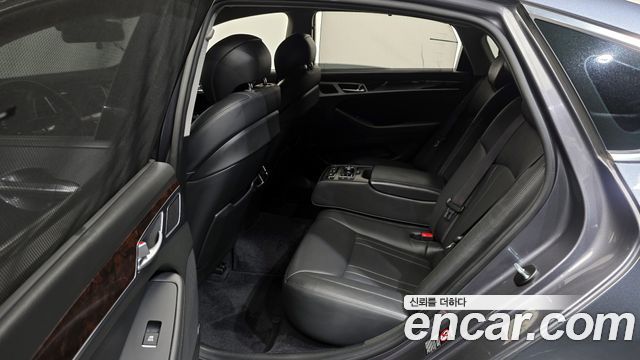 Hyundai Genesis 2016 — photo 18
