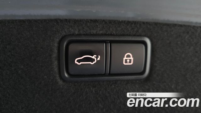 Hyundai Genesis 2016 — photo 23