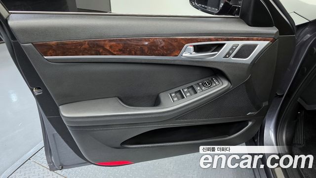 Hyundai Genesis 2016 — photo 14