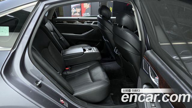 Hyundai Genesis 2016 — photo 27