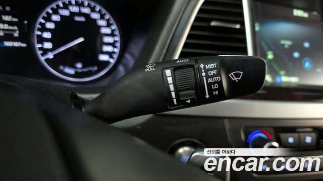 Hyundai Genesis 2016 — photo 32