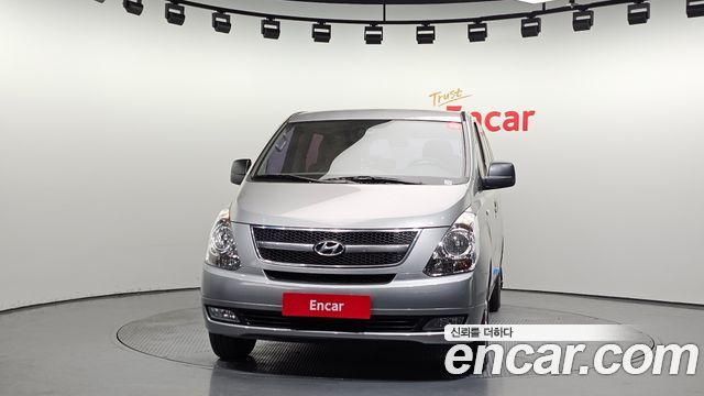 Hyundai Starex 2012 — photo 3