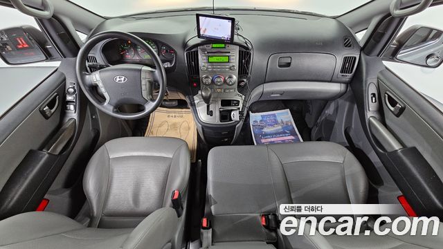 Hyundai Starex 2012 — photo 7