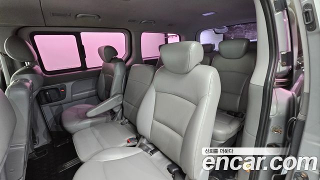 Hyundai Starex 2012 — photo 12