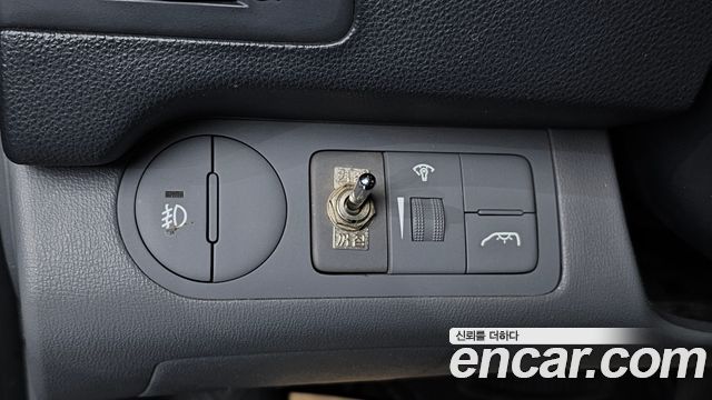 Hyundai Starex 2012 — photo 14