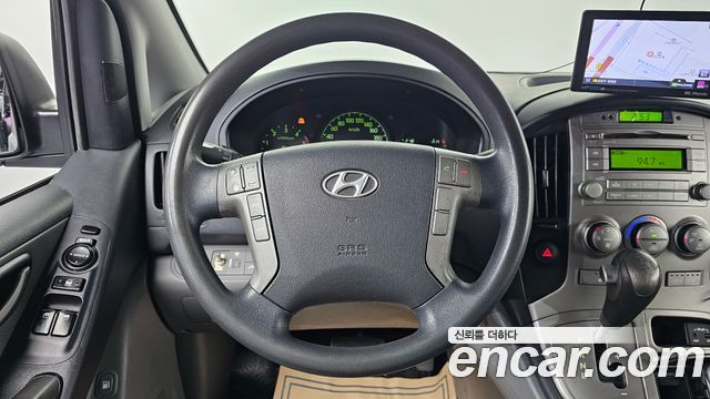 Hyundai Starex 2012 — photo 15