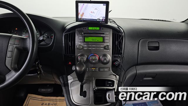 Hyundai Starex 2012 — photo 16