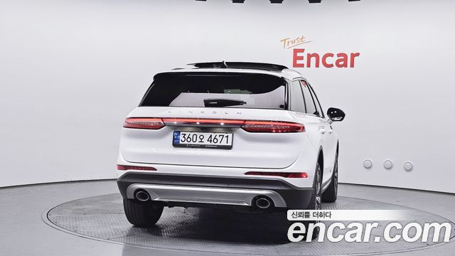 Lincoln Corsair 2022 — photo 4