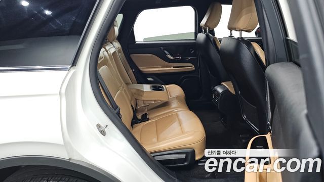 Lincoln Corsair 2022 — photo 18
