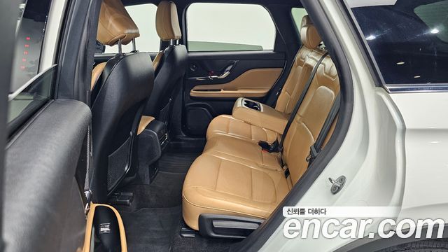 Lincoln Corsair 2022 — photo 16