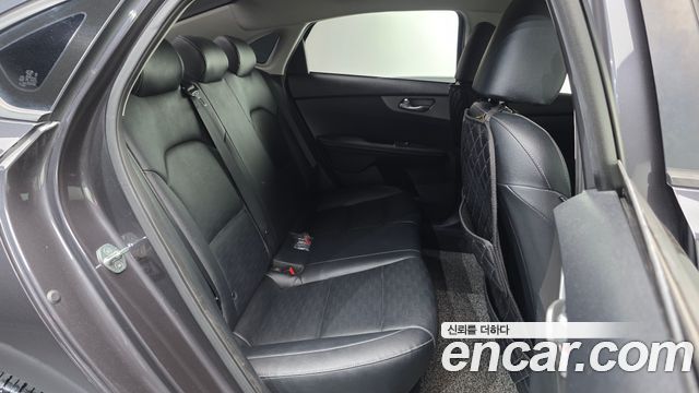 Kia K3 2019 — photo 17