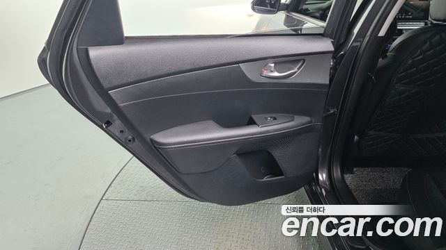 Kia K3 2019 — photo 15