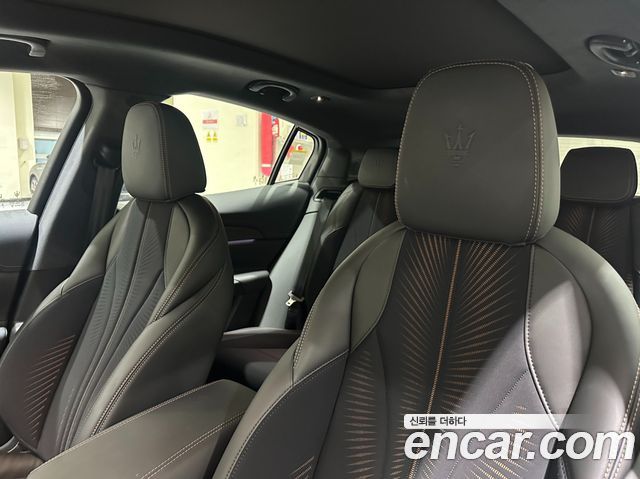 Maserati Grecale 2025 — photo 10