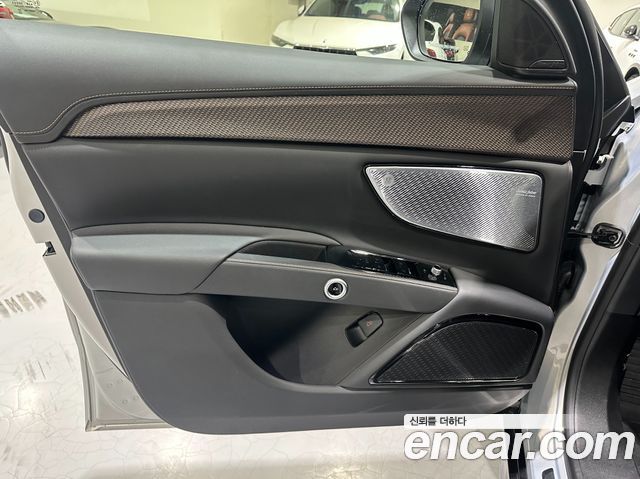 Maserati Grecale 2025 — photo 14