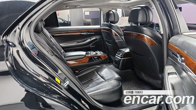 Genesis EQ900 2016 — photo 17