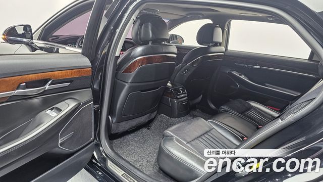 Genesis EQ900 2016 — photo 18