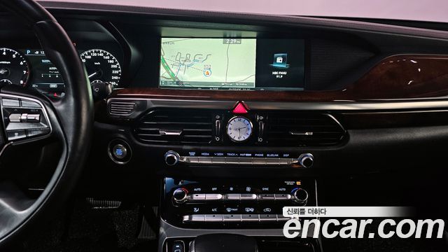Genesis EQ900 2016 — photo 20