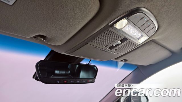 Genesis EQ900 2016 — photo 22