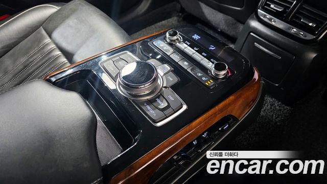 Genesis EQ900 2016 — photo 24