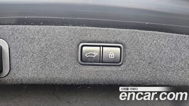 Genesis EQ900 2016 — photo 26