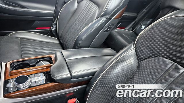 Genesis EQ900 2016 — photo 27