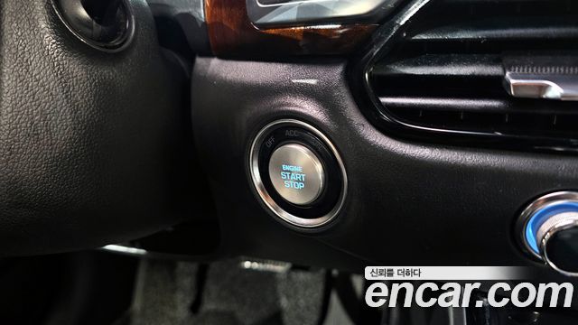Genesis EQ900 2016 — photo 29