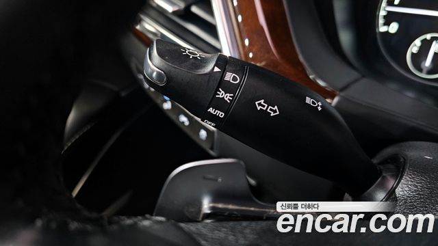 Genesis EQ900 2016 — photo 34
