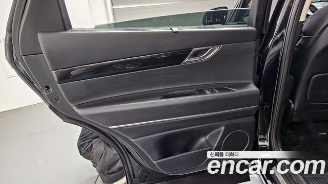 Genesis GV80 2020 — photo 15