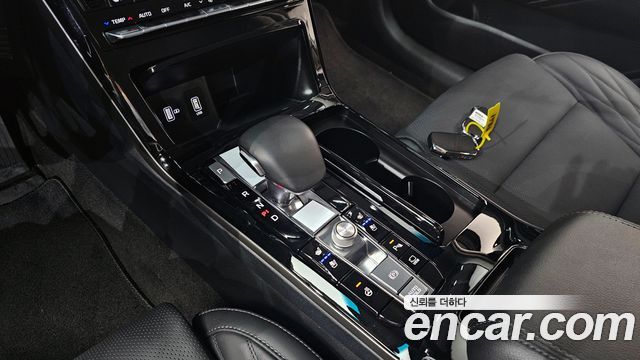 Kia K7 2020 — photo 12