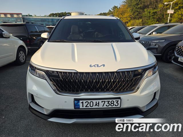 Kia Canival 2022 — photo 3