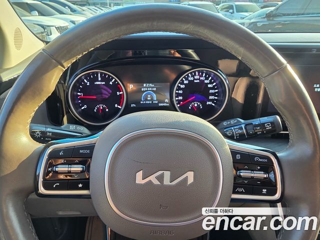 Kia Canival 2022 — photo 9