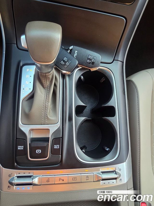 Kia Canival 2022 — photo 11