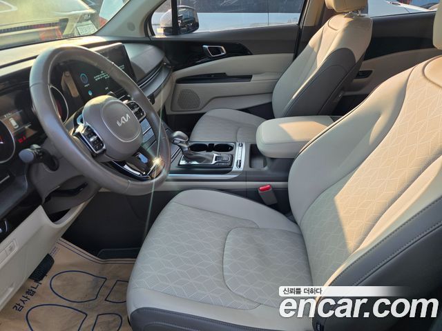 Kia Canival 2022 — photo 15