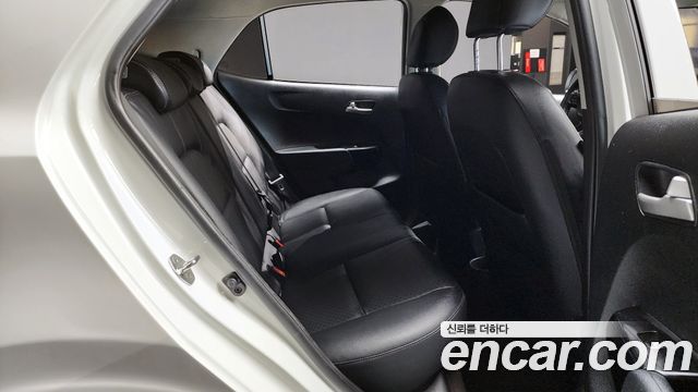 Kia morning 2018 — photo 11