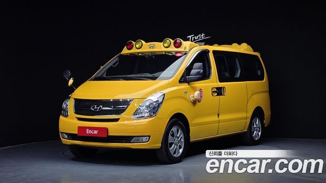 Hyundai Starex 2015 — photo 1