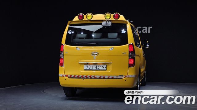 Hyundai Starex 2015 — photo 4
