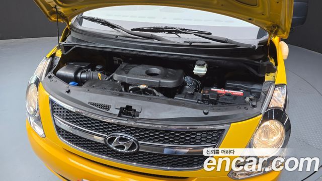 Hyundai Starex 2015 — photo 6