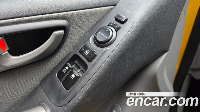 Hyundai Starex 2015 — photo 14