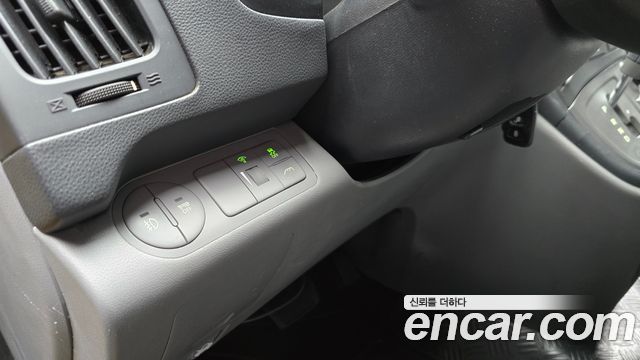 Hyundai Starex 2015 — photo 15