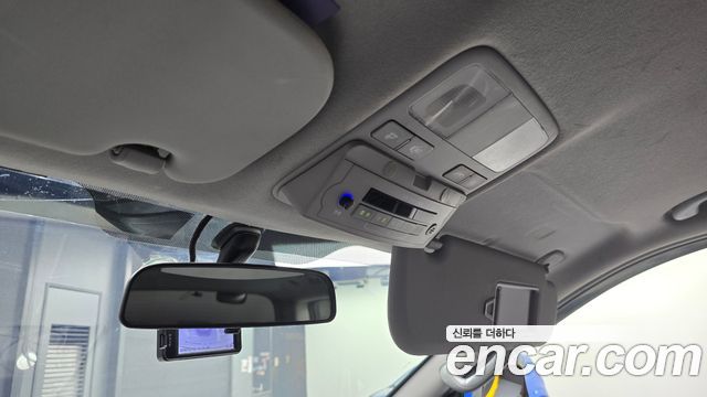 Hyundai Starex 2015 — photo 18
