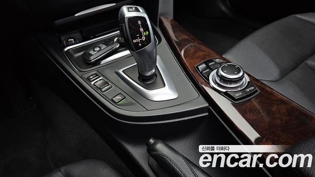 BMW 3-Series 2013 — photo 12
