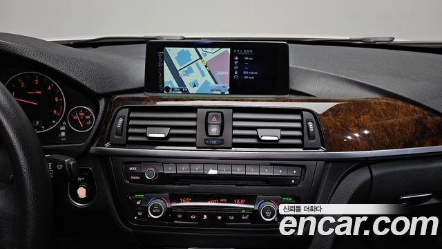BMW 3-Series 2013 — photo 19