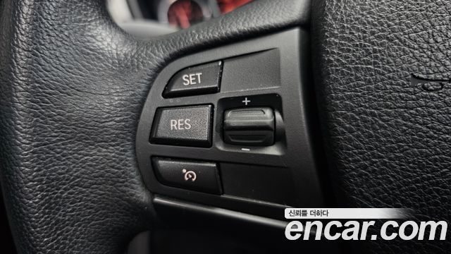 BMW 3-Series 2013 — photo 30