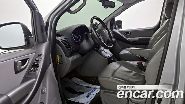 Hyundai Starex 2019 — photo 10