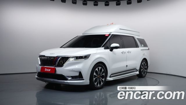 Kia Canival 2021 — photo 1
