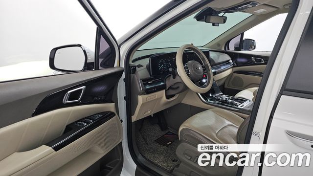 Kia Canival 2021 — photo 13