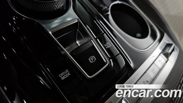 Kia Canival 2021 — photo 21