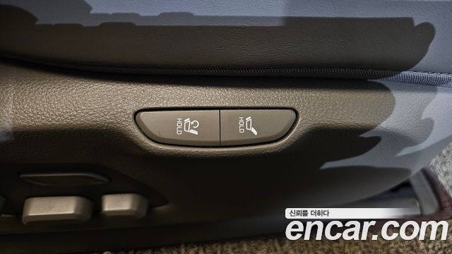 Kia Canival 2021 — photo 22